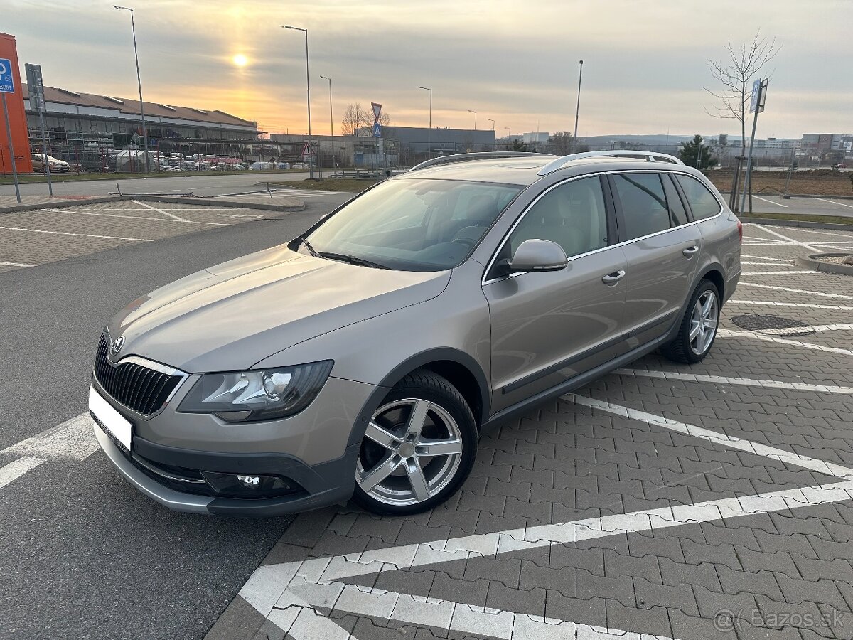 Škoda Superb Scout 1.8 TSI DSG Facelift 2015