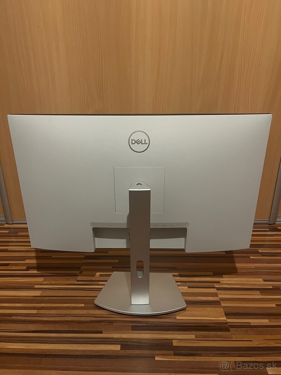 DELL 27” QHD 2560x1440px