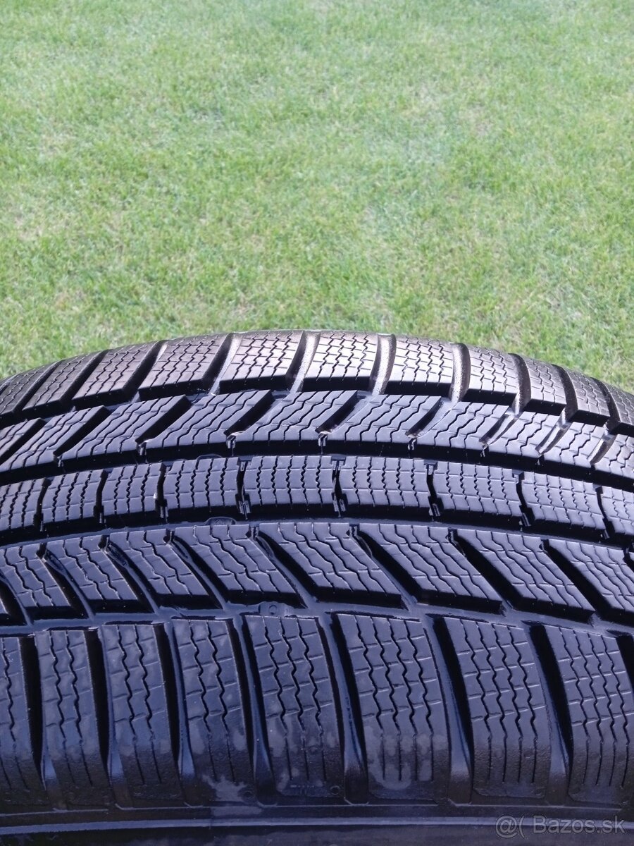 215/55 r17 zimné pneu.8 mm