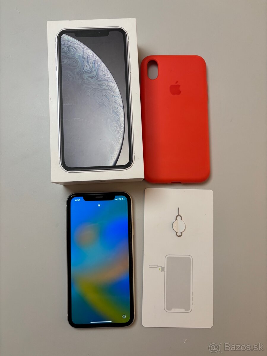 iPhone XR 64 GB white