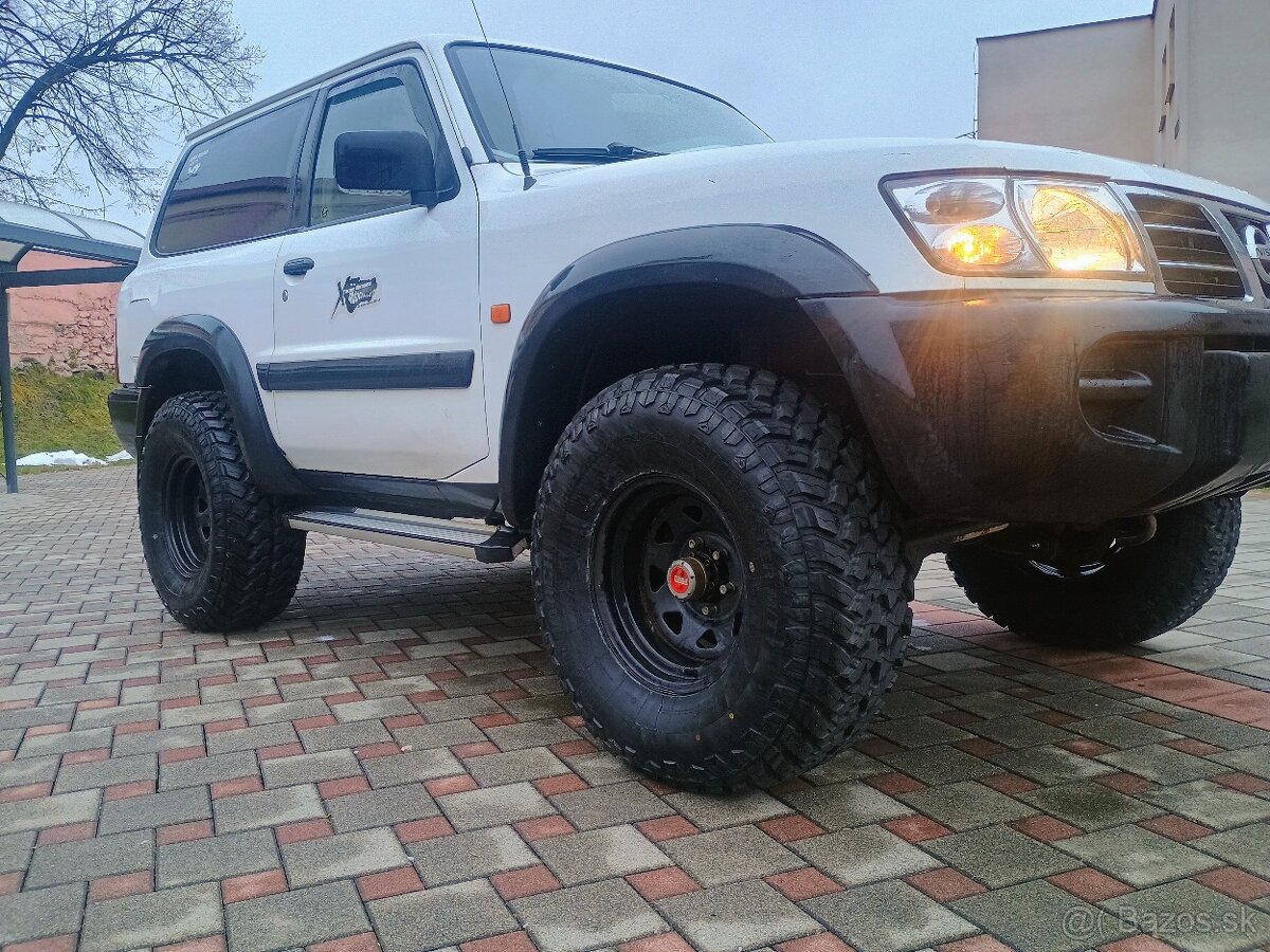 Predám Nissan patrol y61