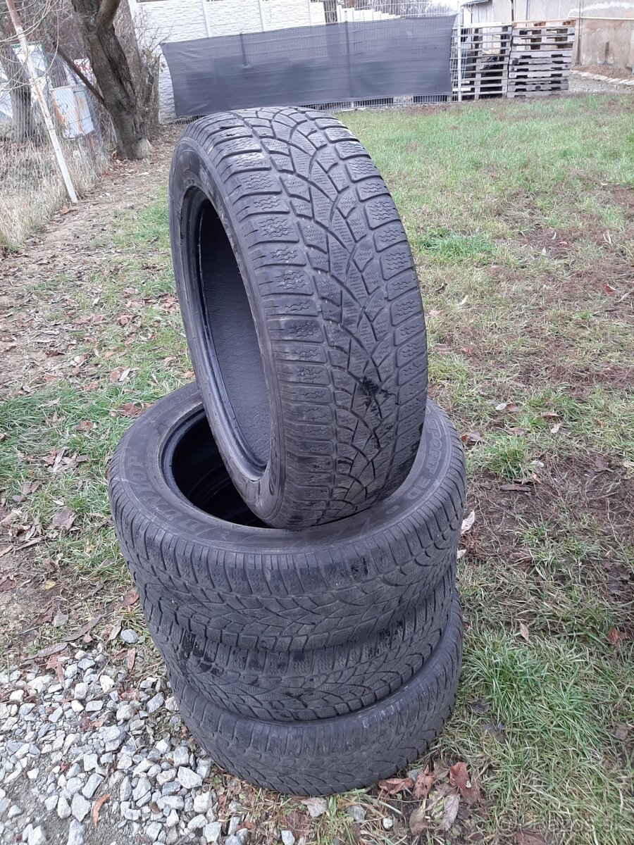 235/55r18 100H   Danlop   zimne