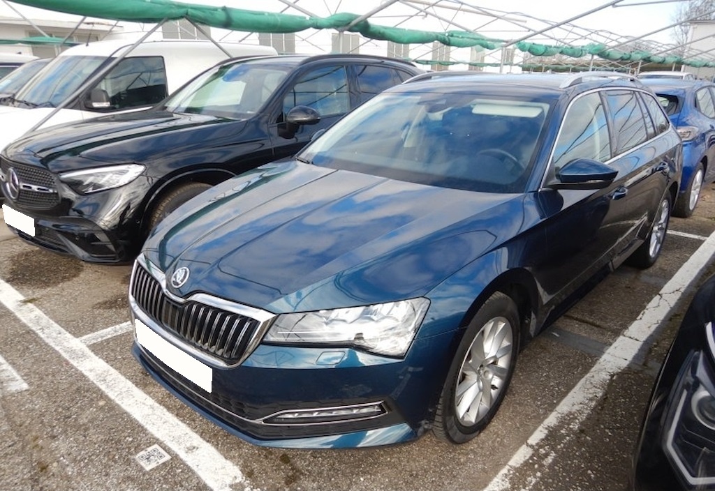 Škoda Superb combi 2021 2.0TDi 140kW DSG, modrý, odpočet DPH