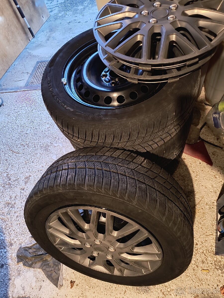 Predám kolesá 215/55r16. Zimné.108x5 ford