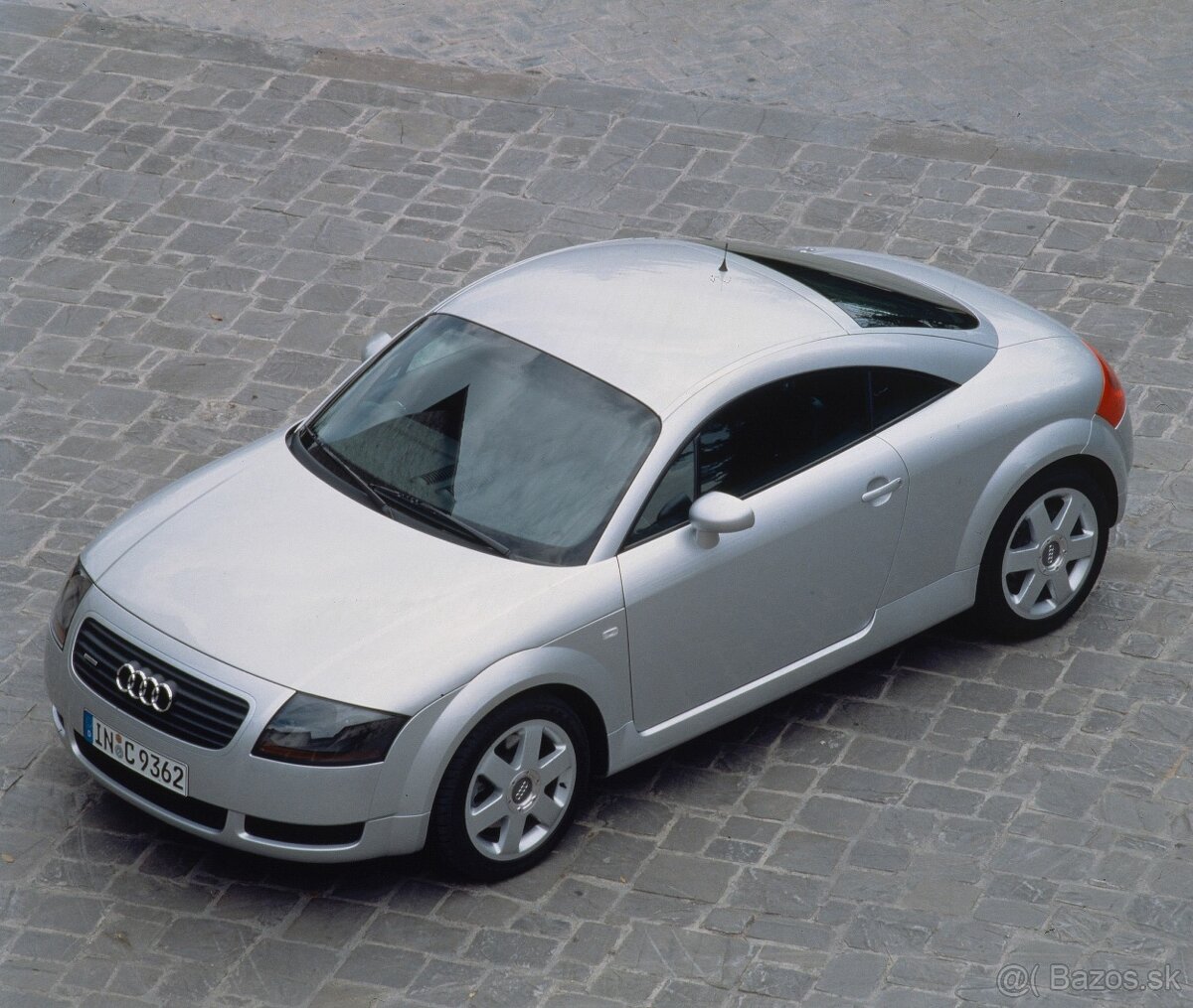 Rozpredam audi tt na diely