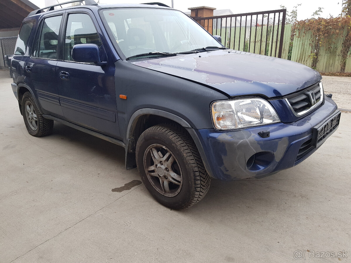 HONDA CR-V 2,0B  108KW  RV.2002