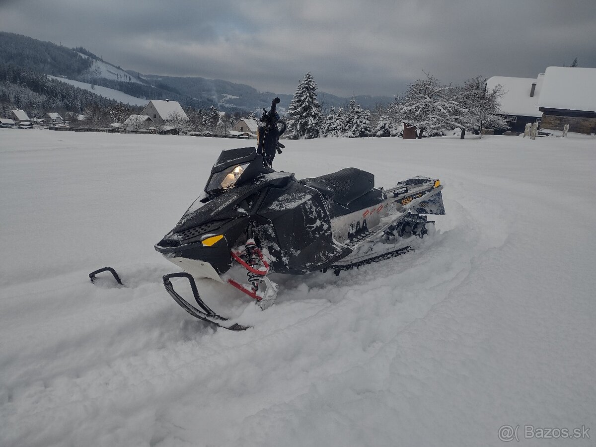 Ski doo Summit 800 Everest