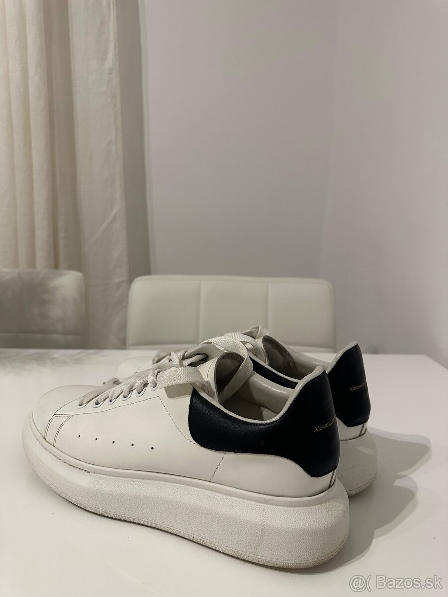 Alexander McQueen , velkost 43