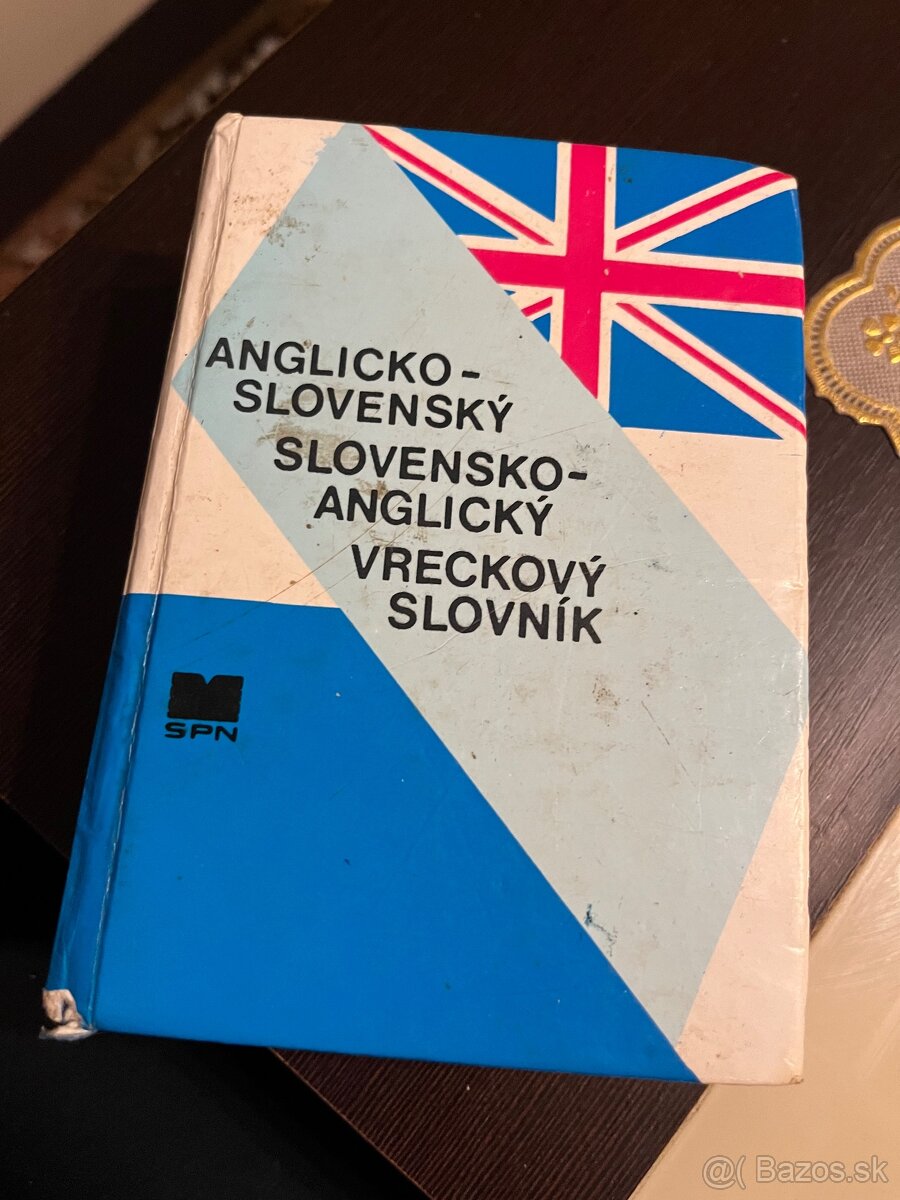 Slovensko anglicky slovník