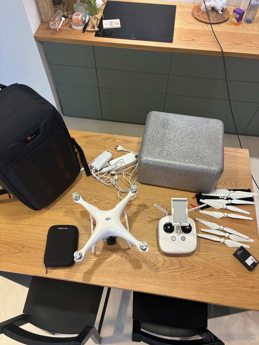 Dji Phantom 4 + Lowepro dronguard 450