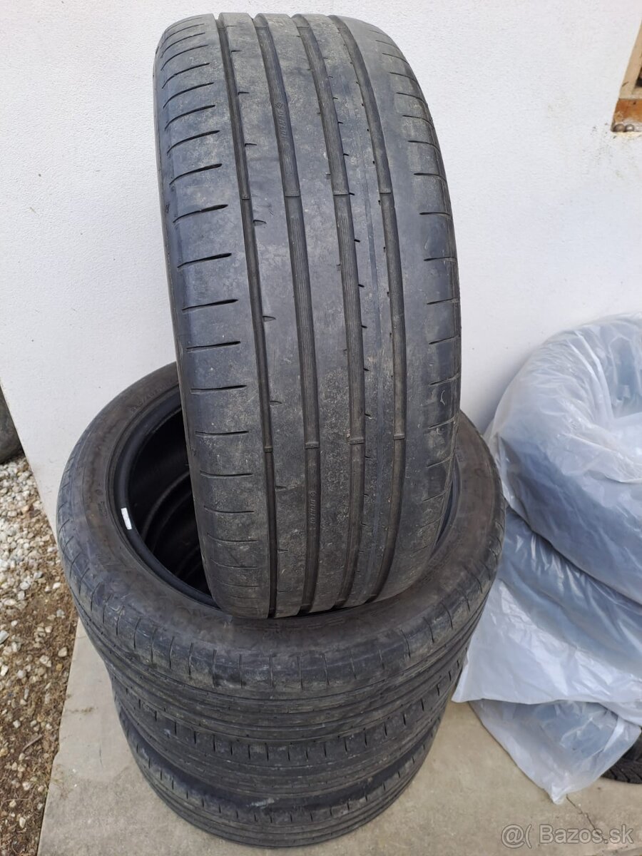 245/45 ZR19 Dunlop Sport Maxx