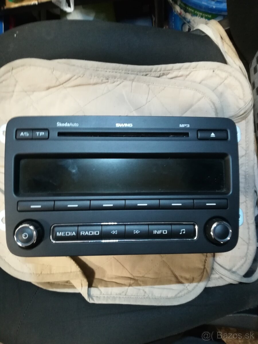 AUTORADIO SWING SKODA