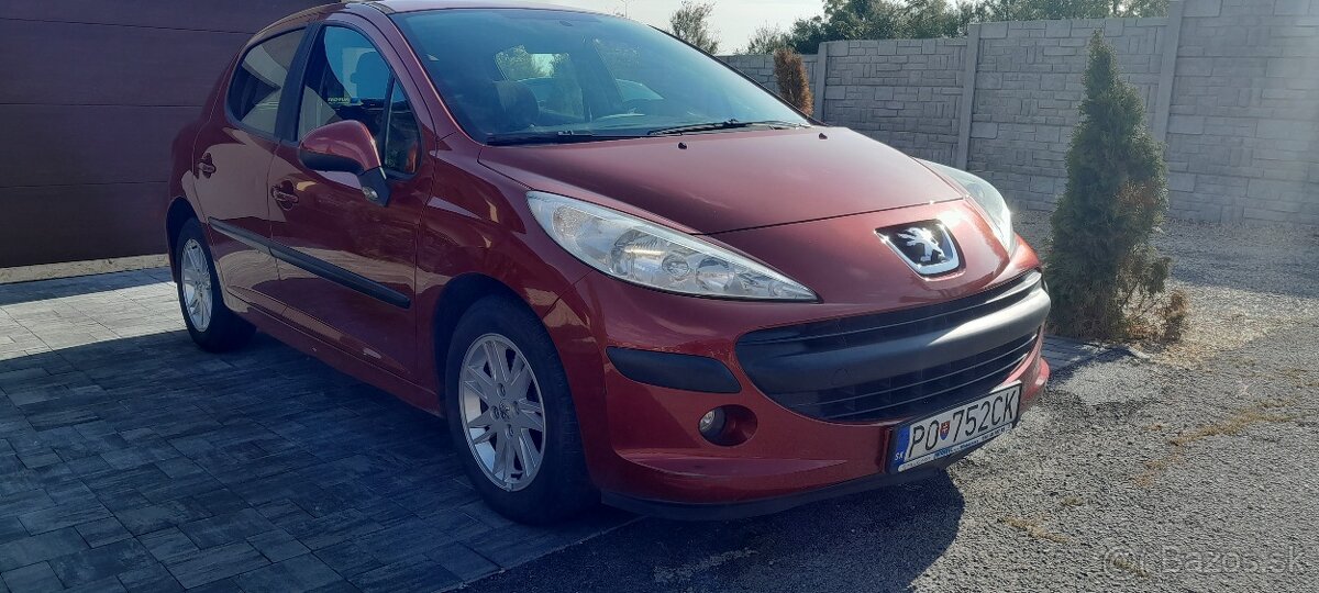 Predám Peugeot 207 1.4 benzín