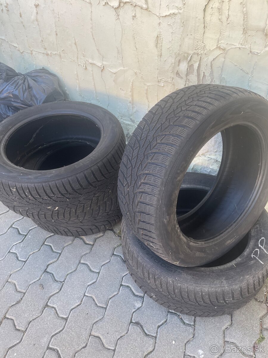 Nokian wr d4 235/50