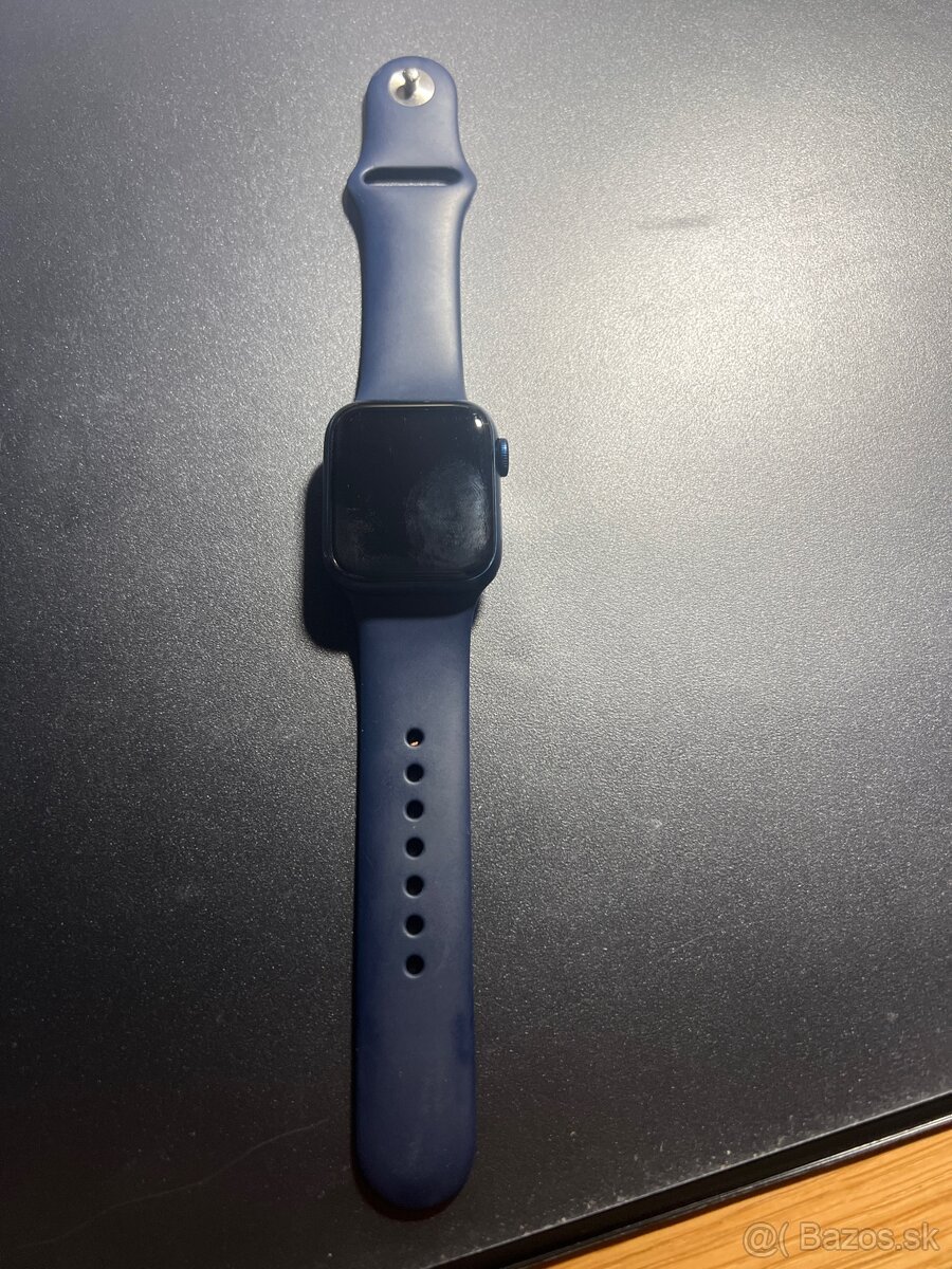 Apple watch series 6 modré