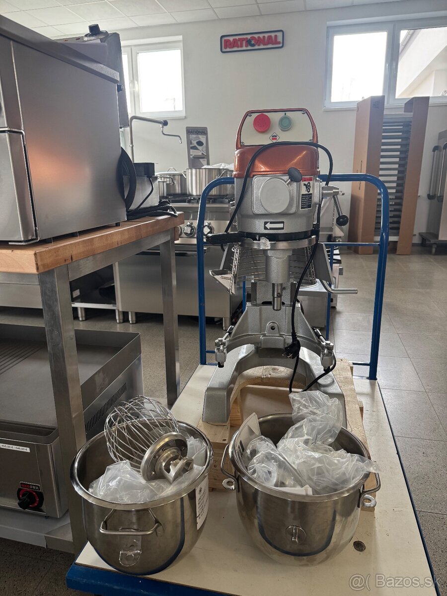 Univerzálny robot/miesič cesta RM Gastro RM-100h