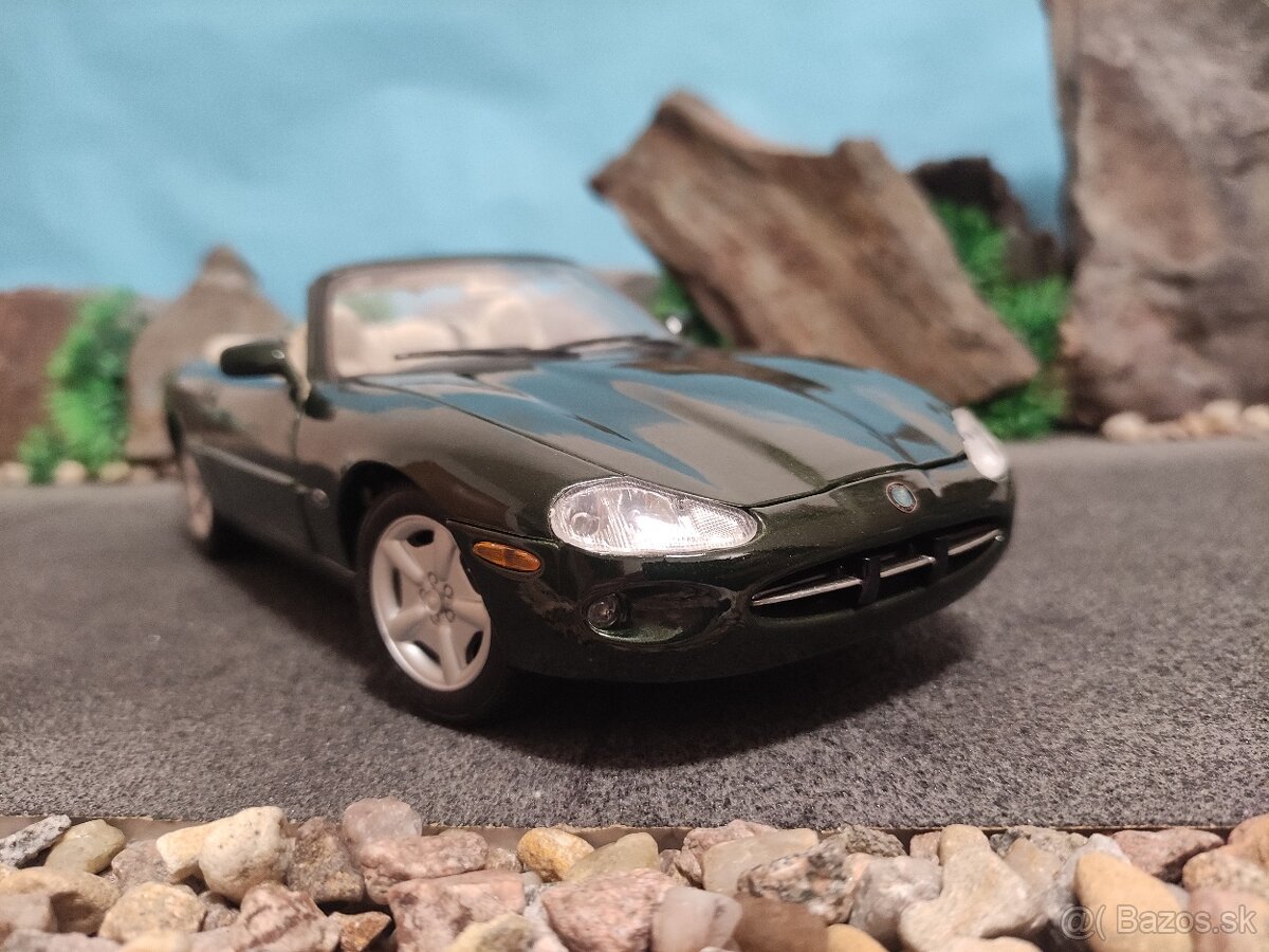 Prodám model 1:18 jaguar XK8