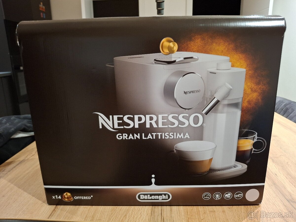 Kavovar Nespresso gran lattissima