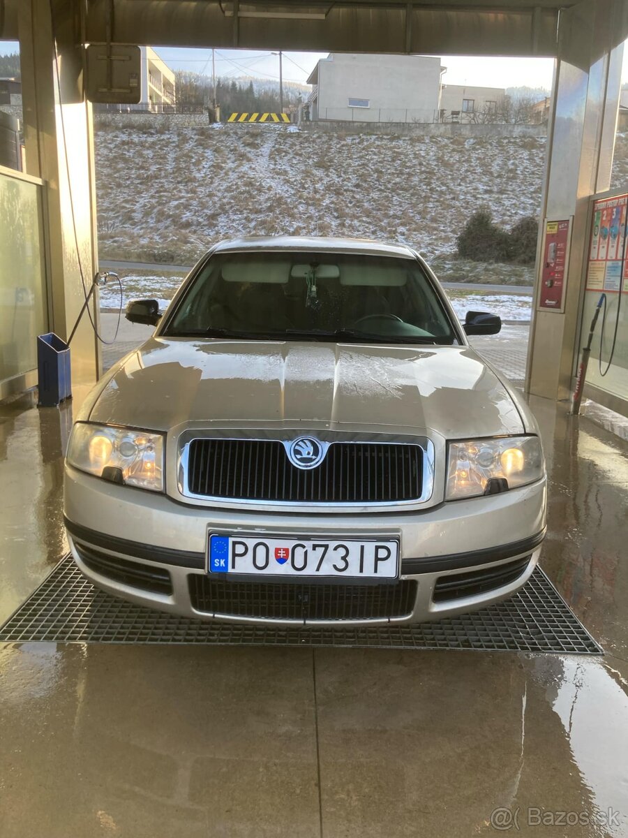 Škoda Superb 1