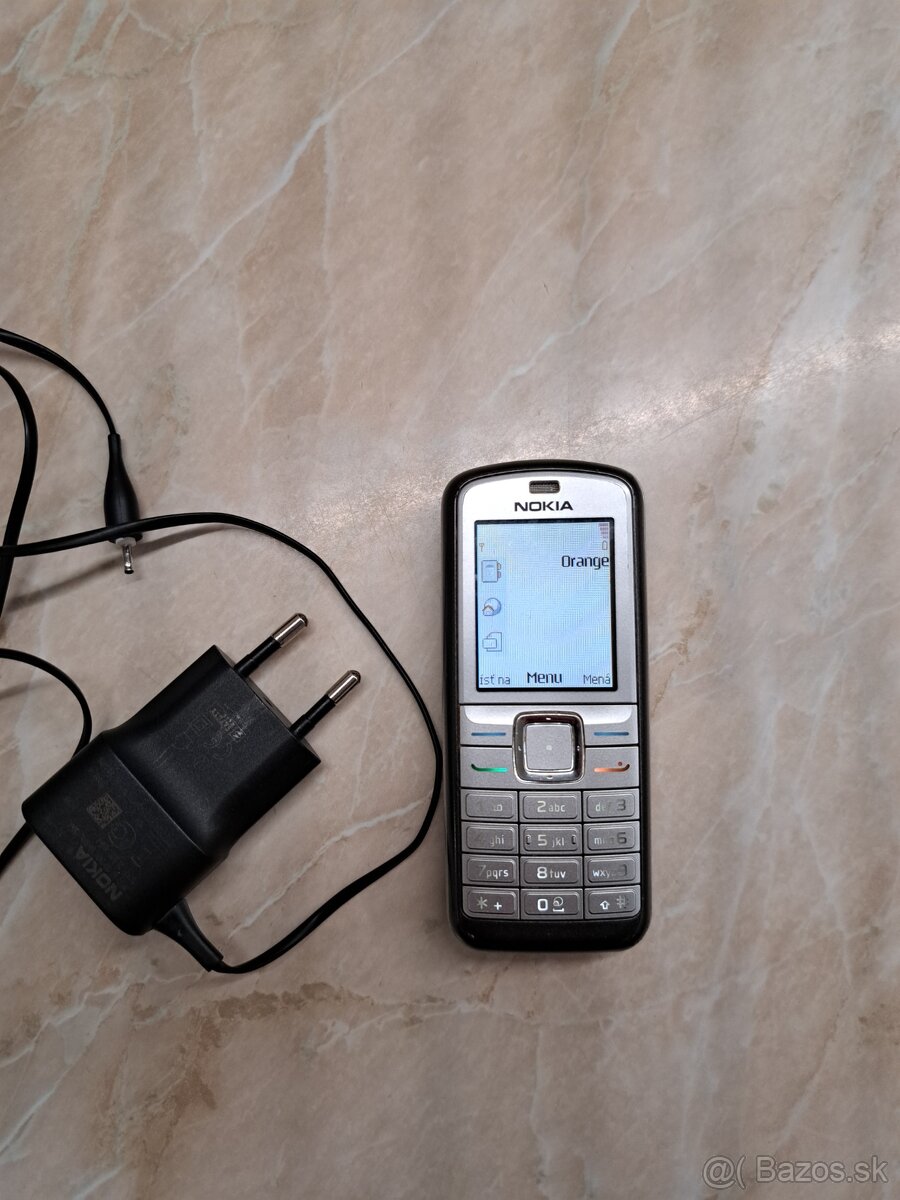 Mobily Nokia 6070 a Nokia 3120c