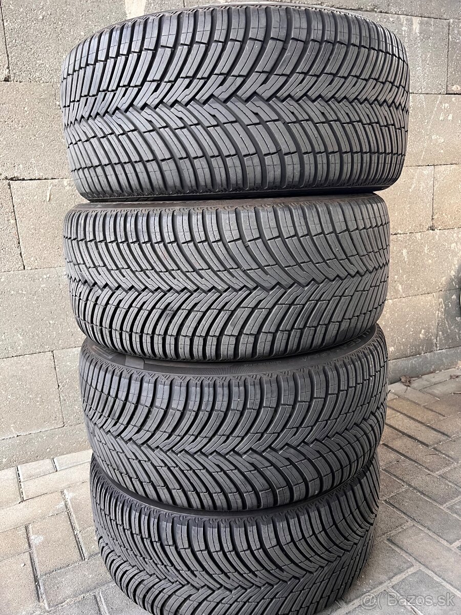 255/35 19 Pirelli celorocne