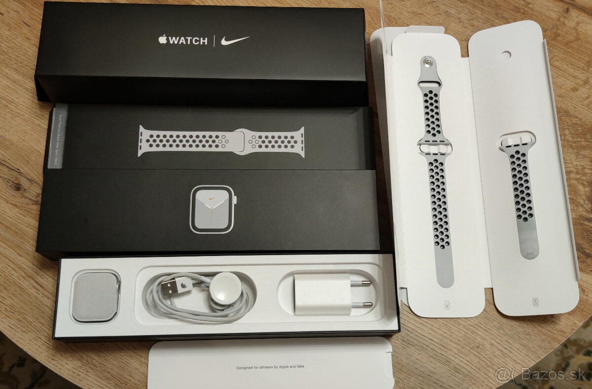 Apple Watch 5 40mm - TOP stav 100% zdravie batérie