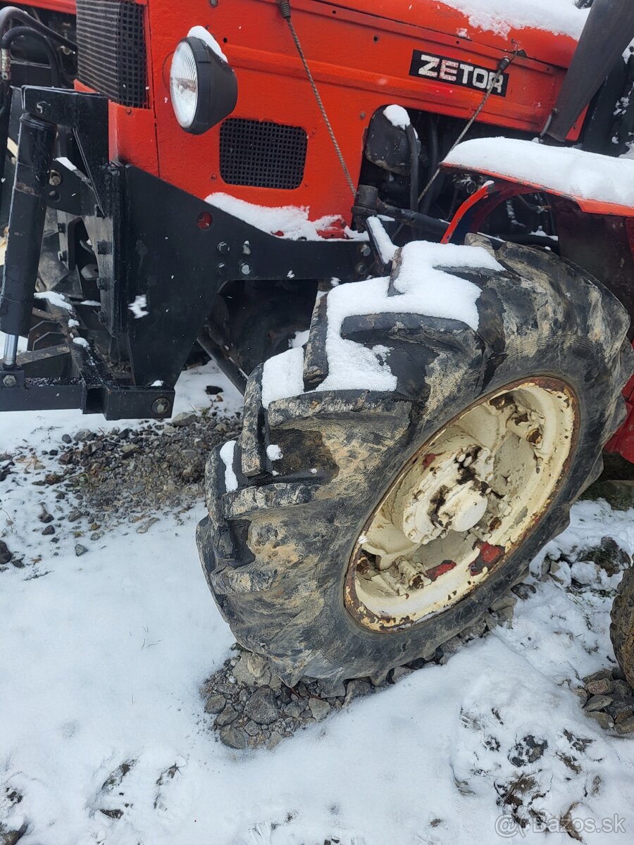 ponúkam hnaciu nápravu zetor traktor