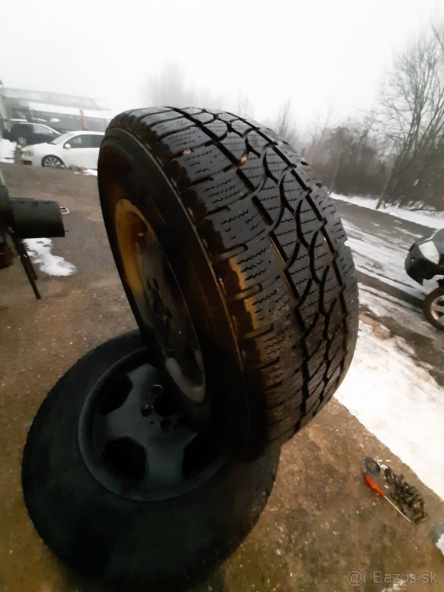 225/65r16C 112/110R  zimne