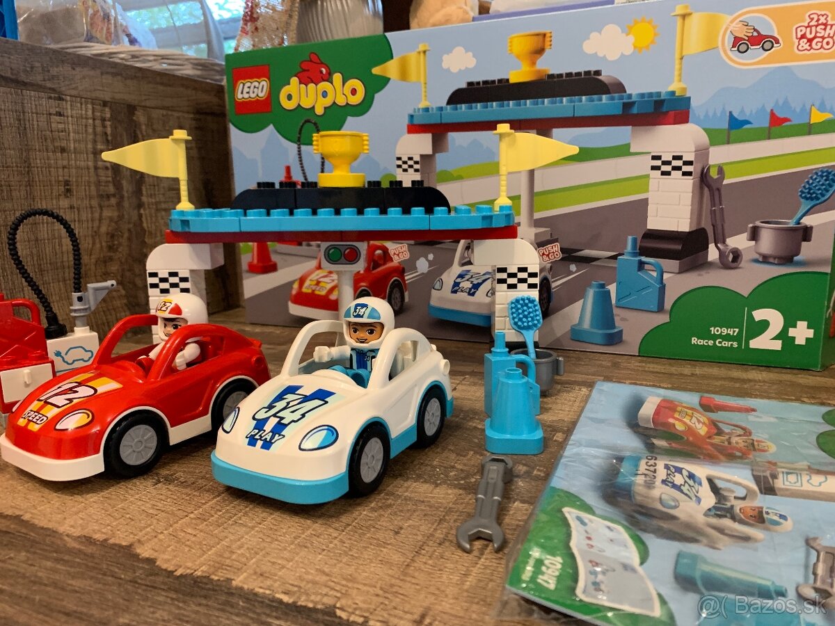 Predám Lego DUPLO 10947 - Pretekárske autá - Race Cars