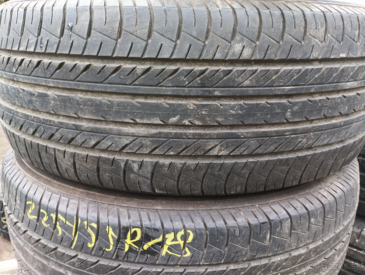 225/55R18