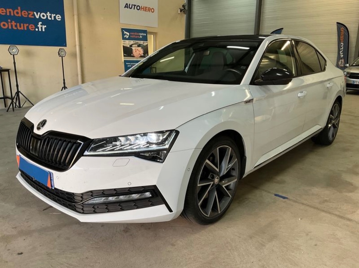 Škoda superb sedan sportline 2.0TDI 140kw DSG /limo/