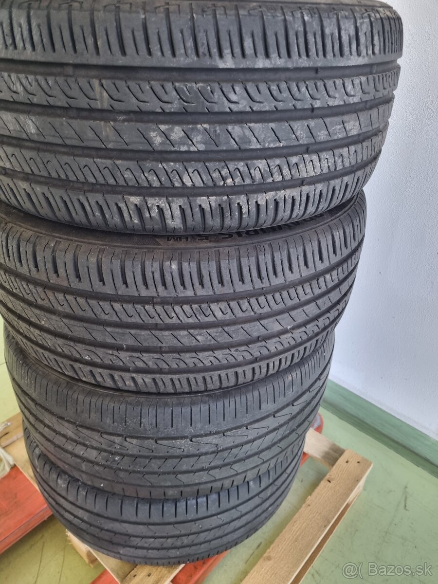 235/45 R18 XL letné Barum Bravuris 2ks