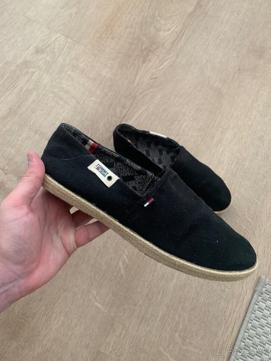 Predám Slip-On tenisky Tommy Hilfiger