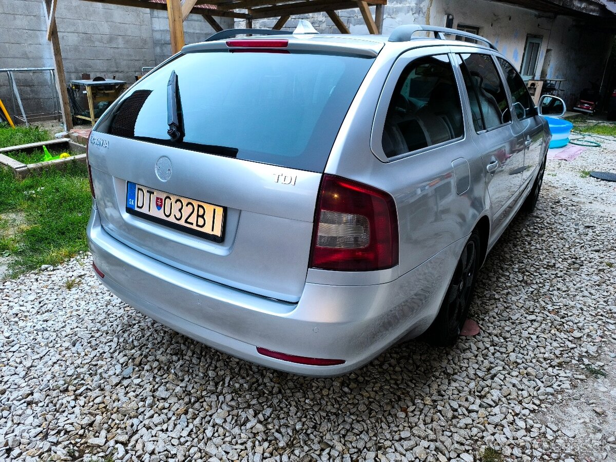 ŠKODA OCTAVIA COMBI II 1.6 TDI 77KW FACELIFT