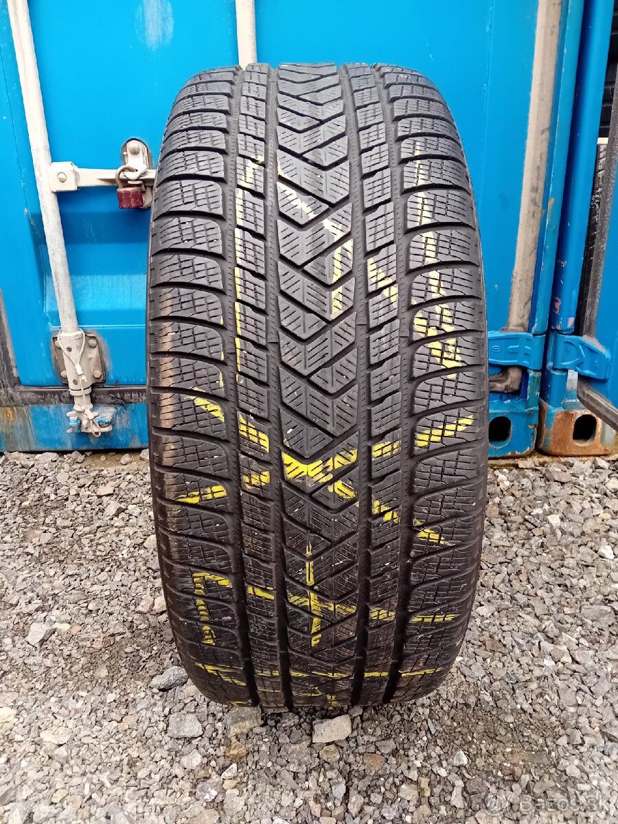 1ks 285/40R22 Zimná pneumatika Pirelli Scorpion