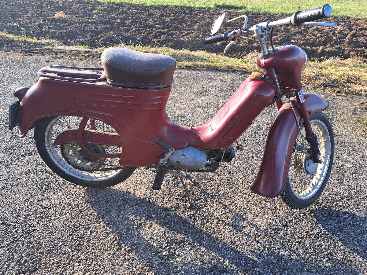 Jawa  Pionier  555