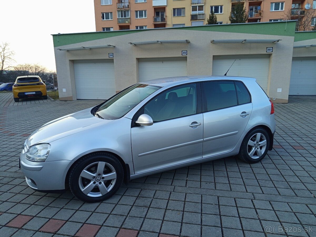 Volkswagen golf 5 1,9 TDI 77kw Manuál -6st