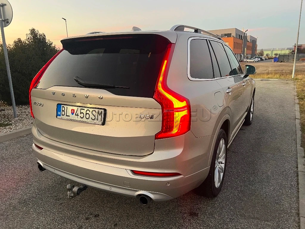 Volvo XC90 D5 235k Drive-E Momentum AWD A/T - bez DPH