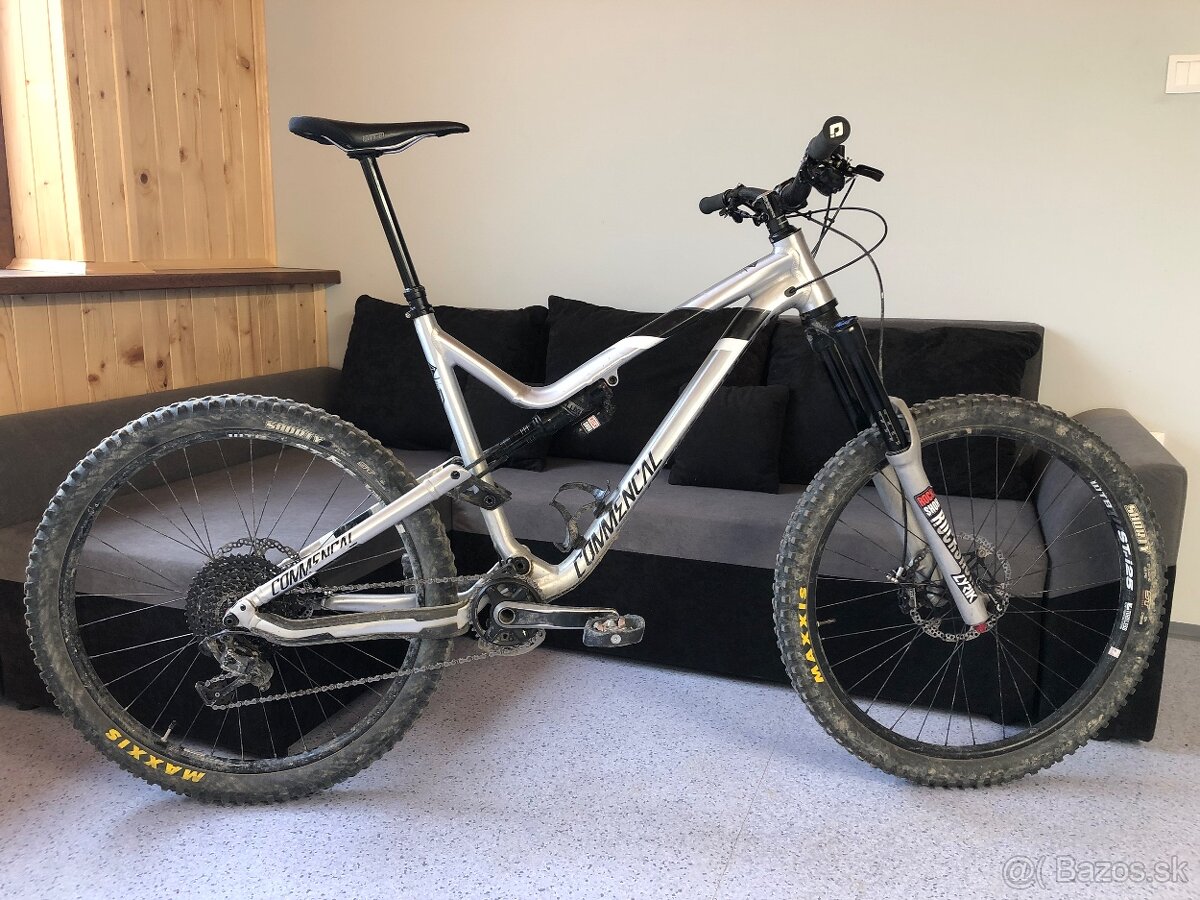 Commencal meta am v4.2 2018 XLko 27,5 kolesa