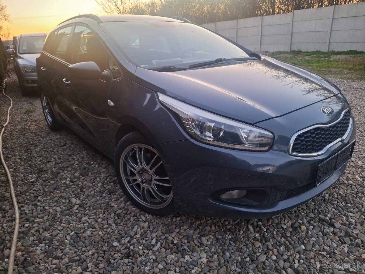 KIA CEED SW 1,4 DIESEL ROK 2013 FACELIFT