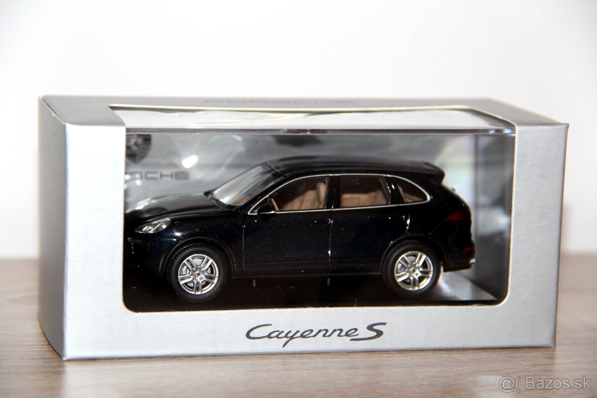 Porsche Cayenne S 2014 1:43 Minichamps