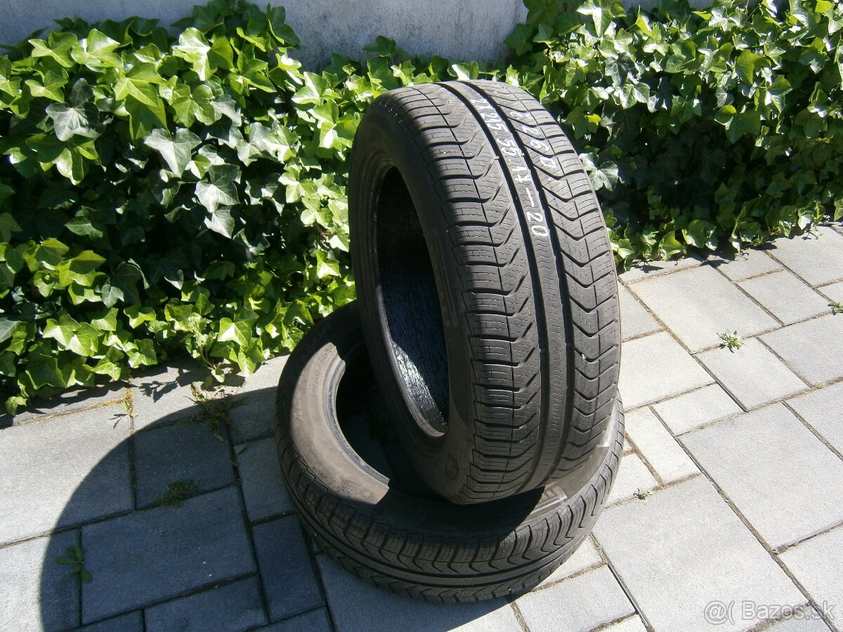 Predám 2x celoročné pneu Pirelli 215/55 R17 98WXL