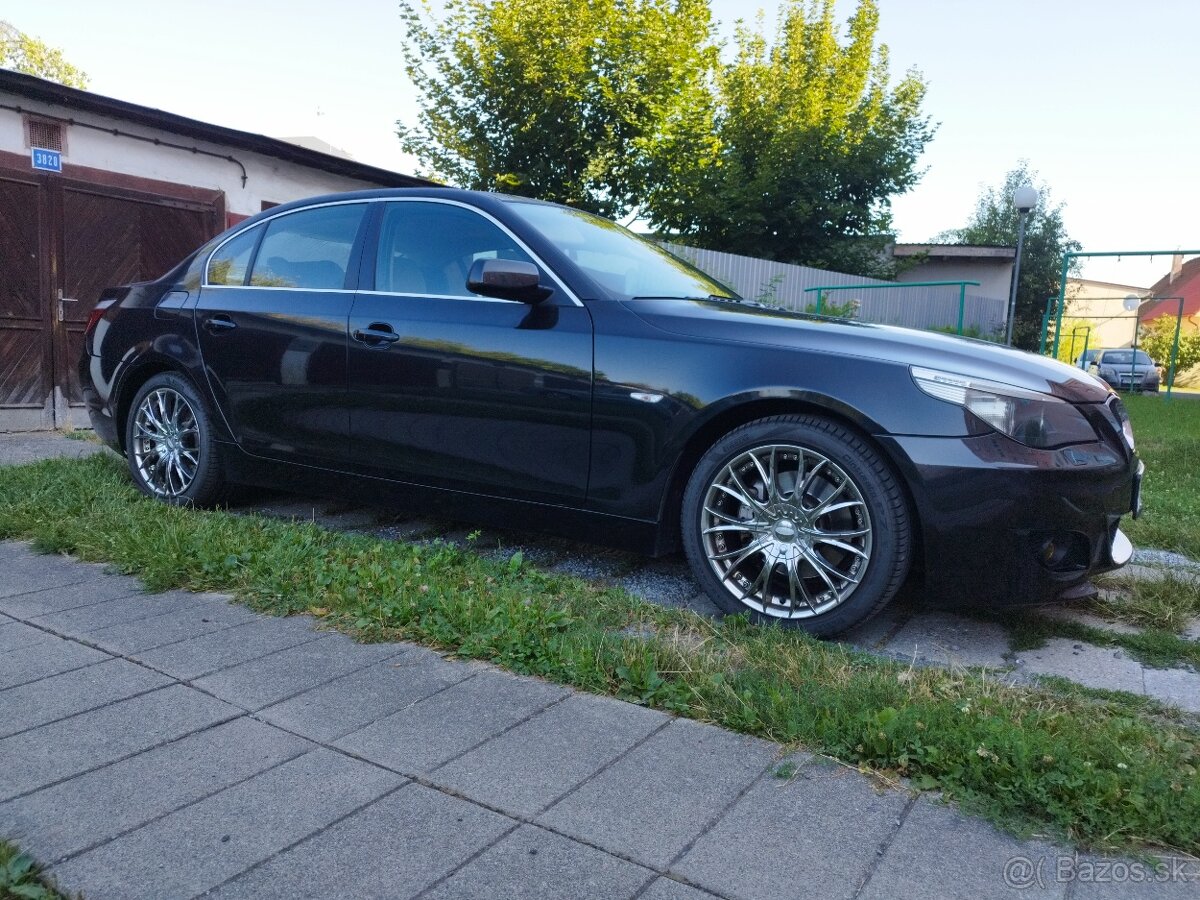 BMW E60 530i