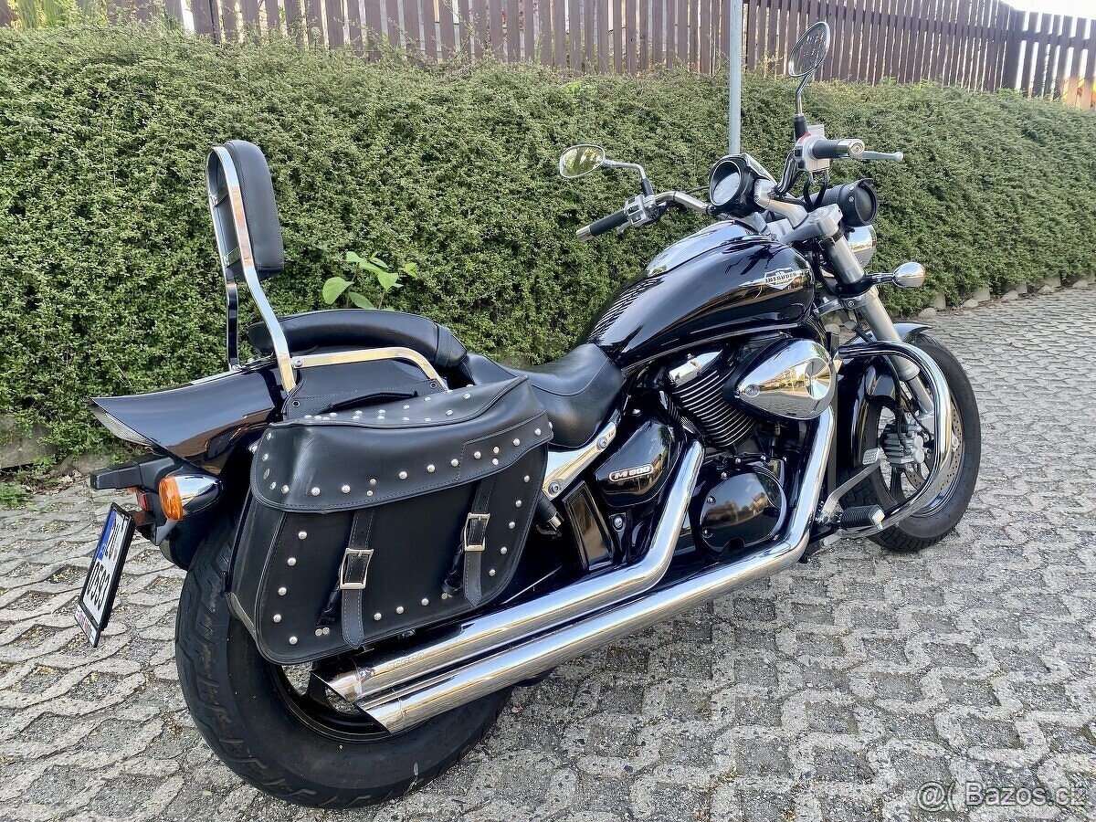 Suzuki Intruder M800