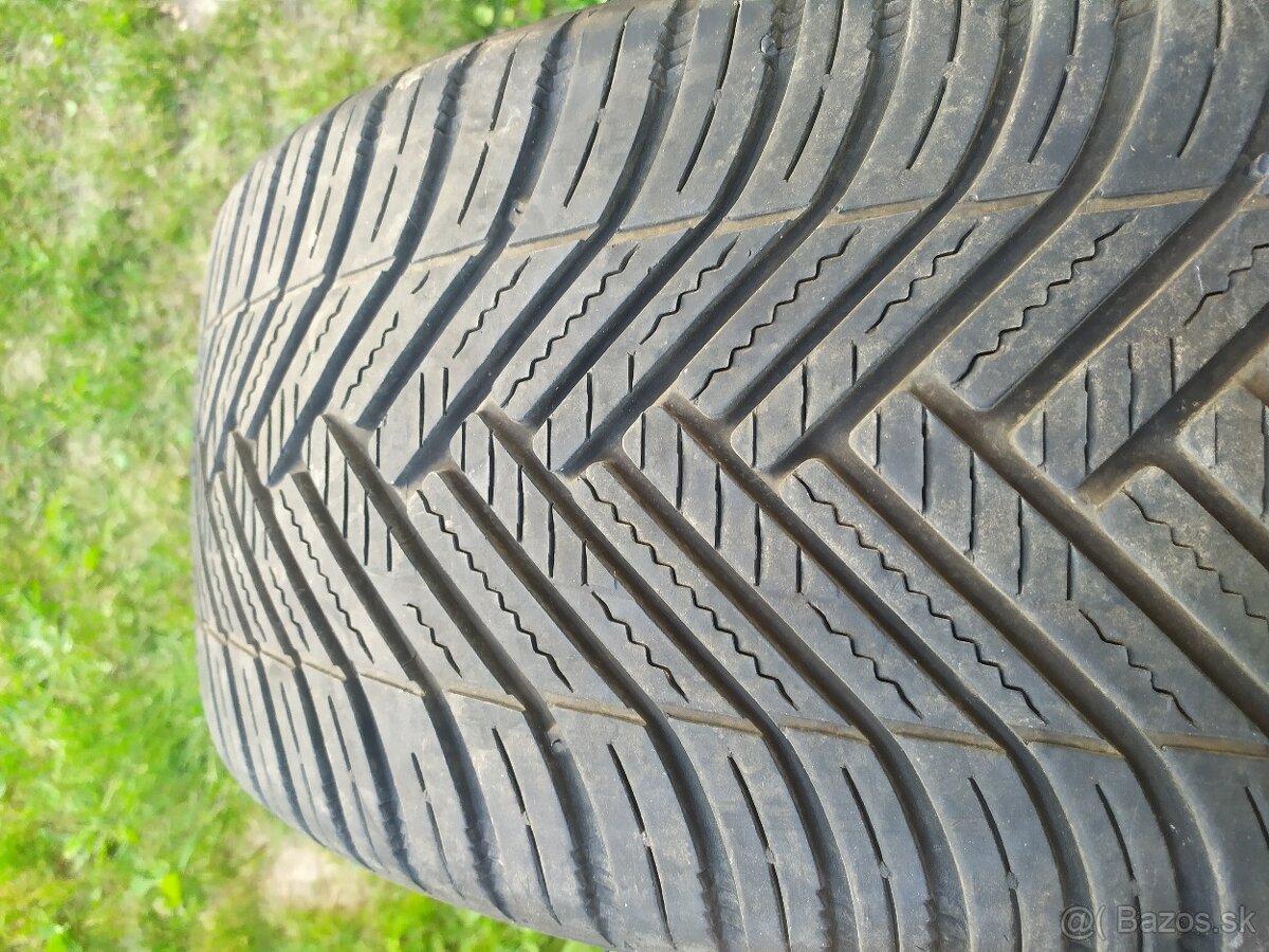 1ks pneumatika Hankook 225/40R18