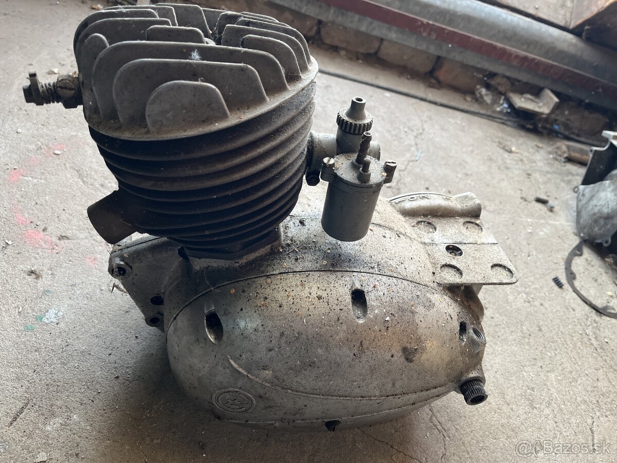 predam motor čz 125t,čz 125b