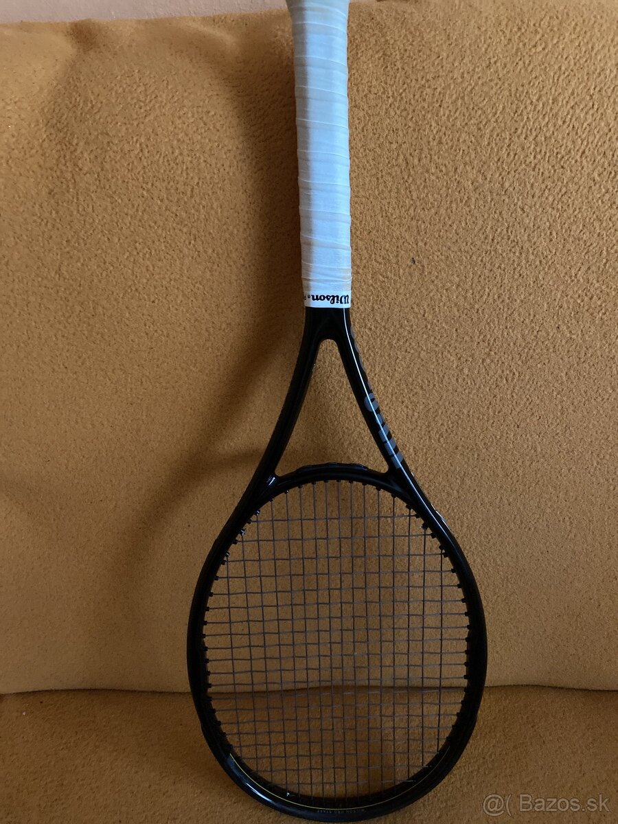 Predám zánovnú tenisovú raketu Wilson pro staff 97