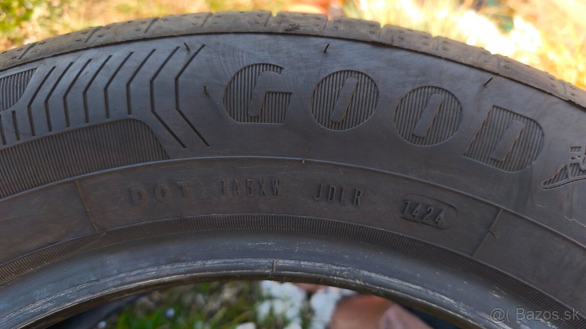 Letné pneu Goodyear Efficientgrip 205/60 R16 92H