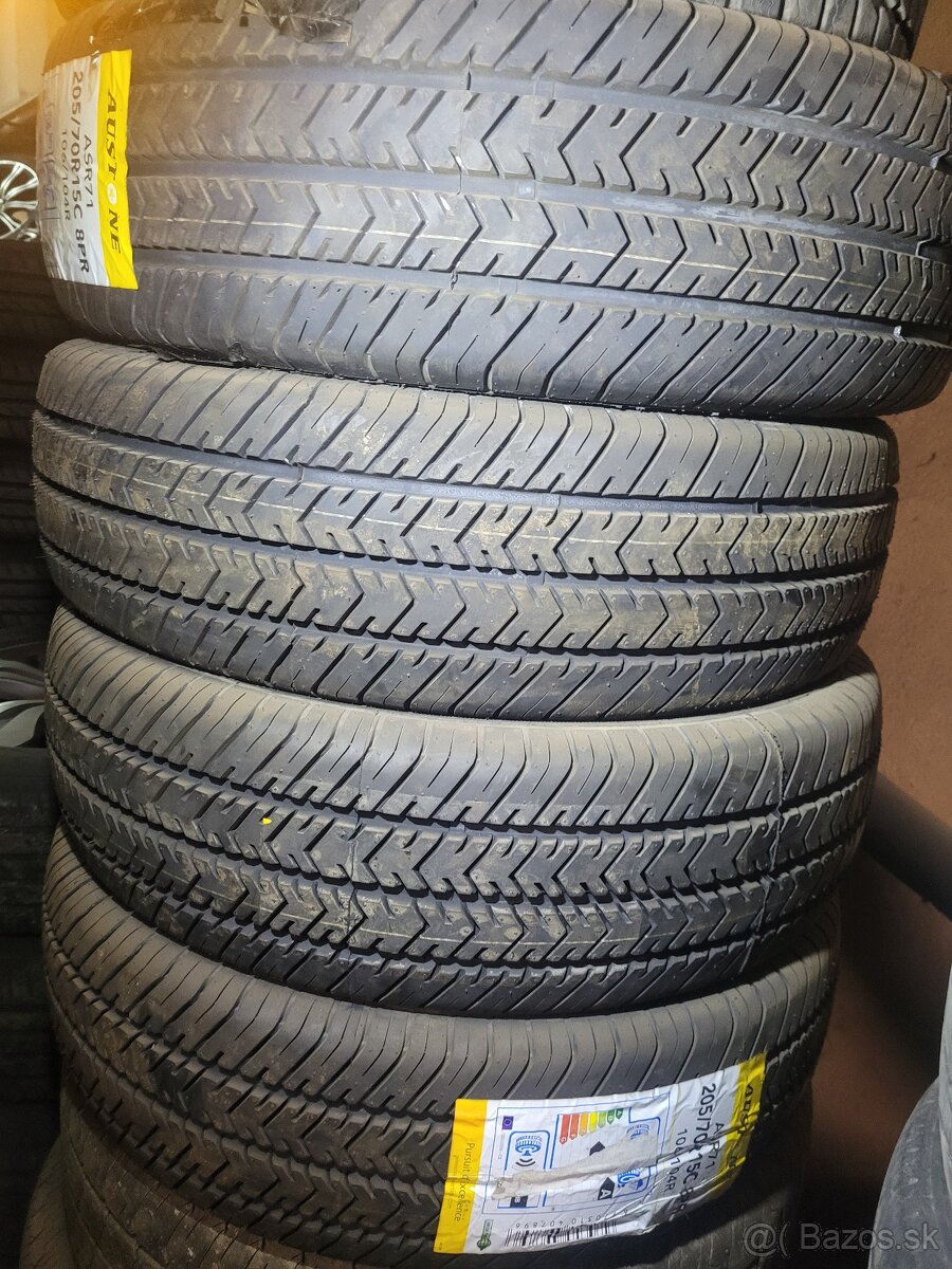 215/70 R15C