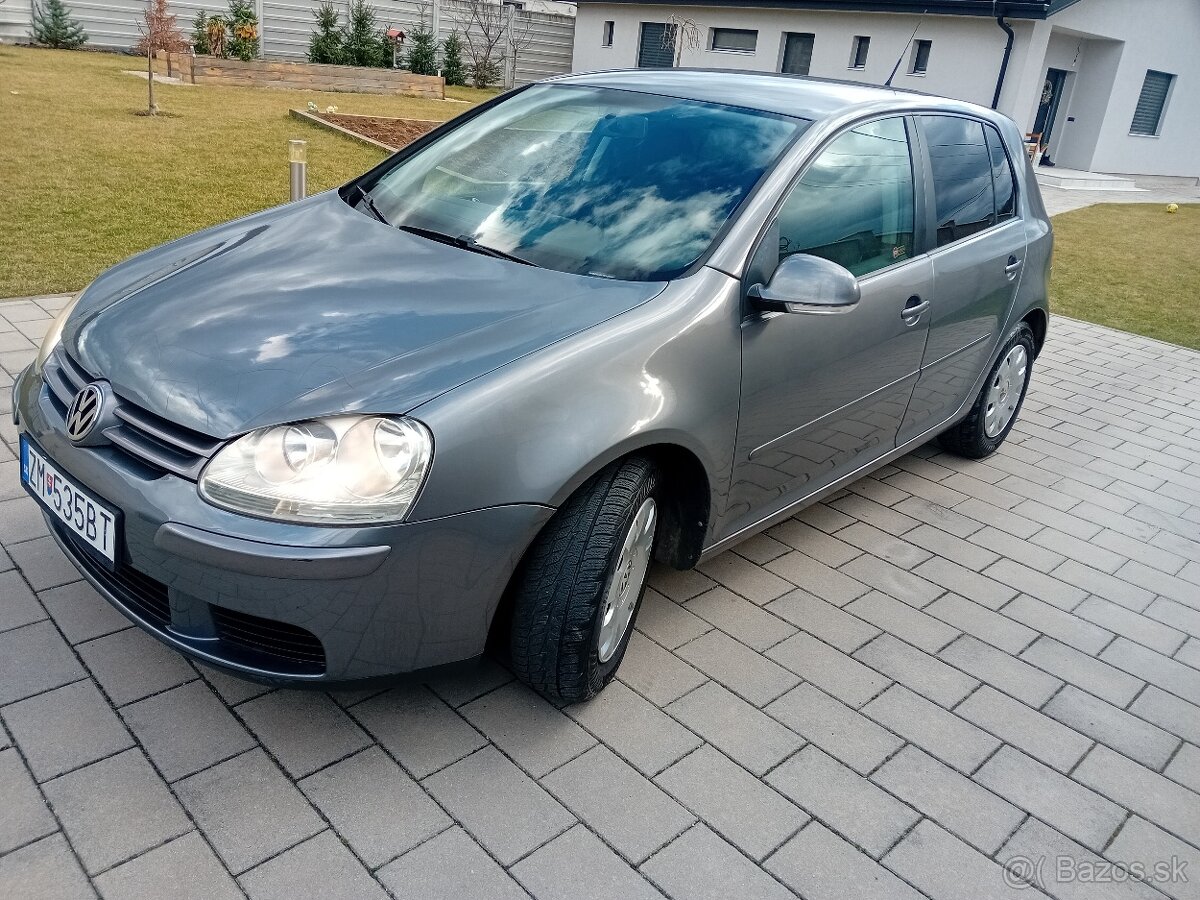 VW GOLF V 1,4 benzín 2006